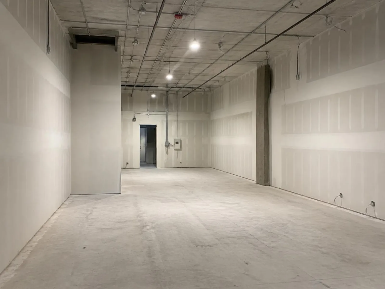 Showroom comercial reformado en Chueca, Madrid